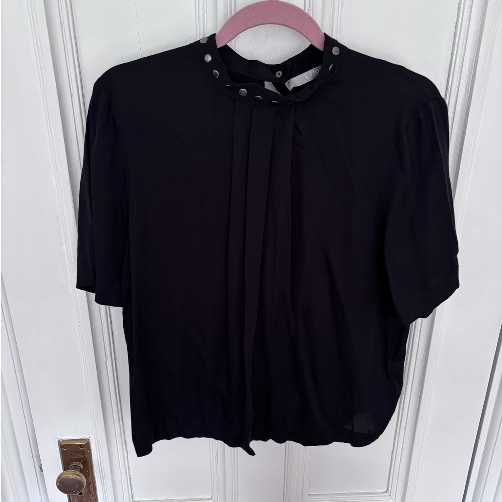Women’s Tiger of Sweden Black Short Sleeve Snap Closure Stud Collar Size Medium